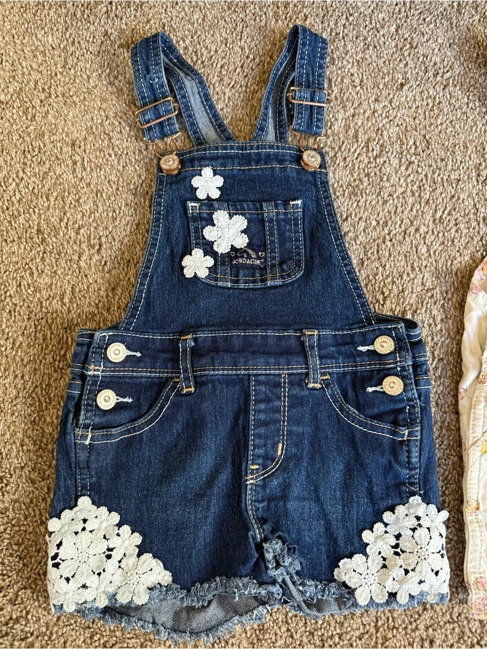 Overall Bundle 4 Pieces Size 2T to 3T OshKosh Bgosh and more